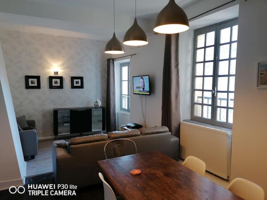 L'Ancienne Forge - A Stylish Medieval Holiday Home Confolens Zewnętrze zdjęcie
